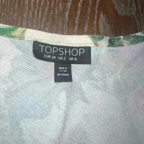 TOPSHOP Long Sleeve Floral Print Romper Size 2 - Picture 5 of 6